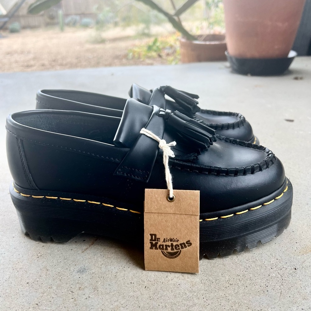 Dr. Martens Black Leather Platform Tassel Loafers NEW WITHOUT TAG